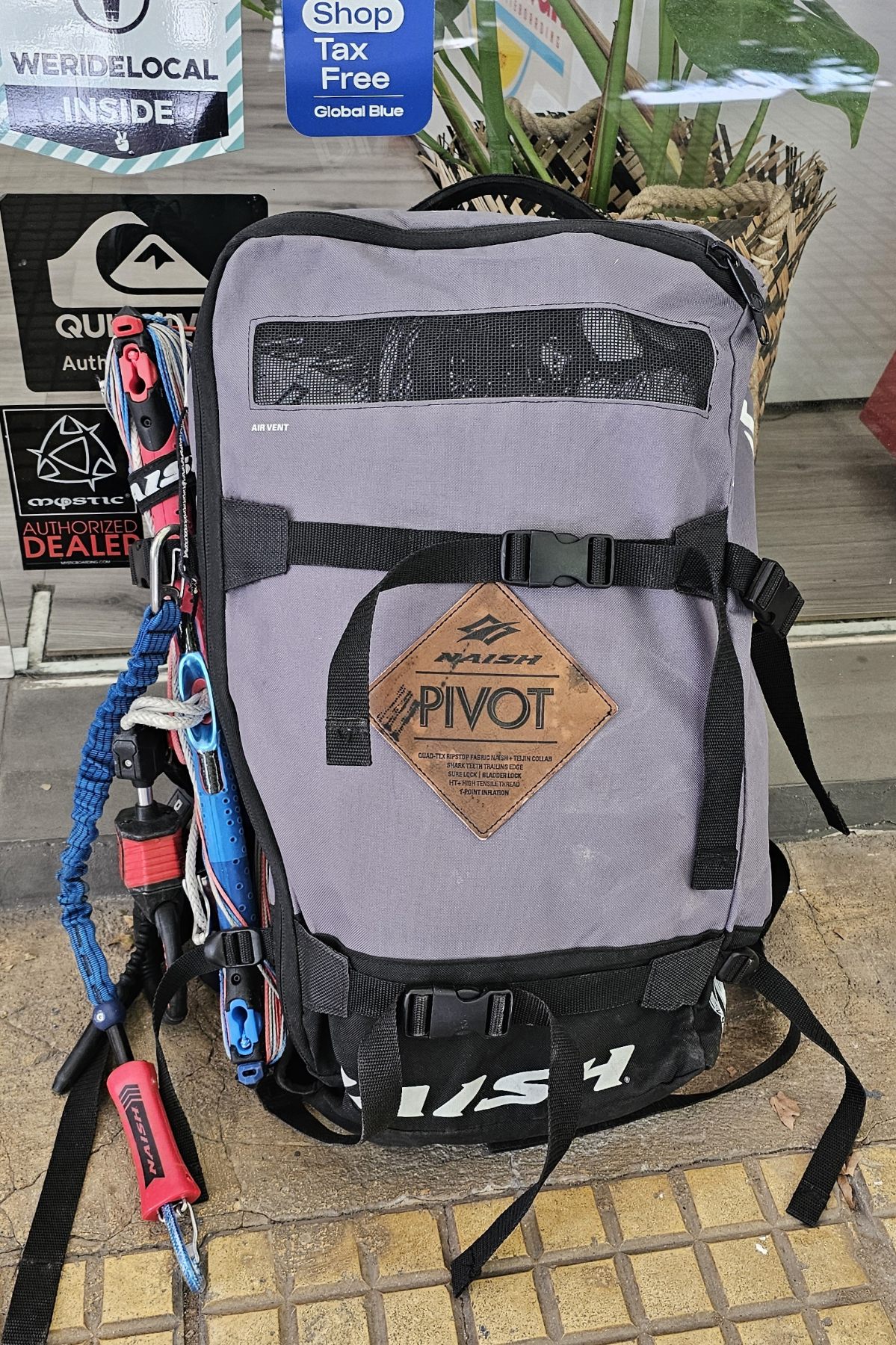 Used Naish Pivot 8m 2023 Used Naish Pivot 8m 2023